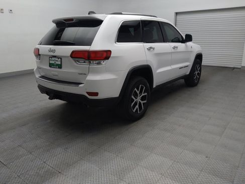 Used 2021 Jeep Grand Cherokee Limited w/ Premium Lighting Group AWD/4WD image 9