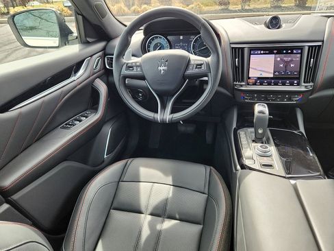 New 2024 Maserati Levante GT Ultima image 12