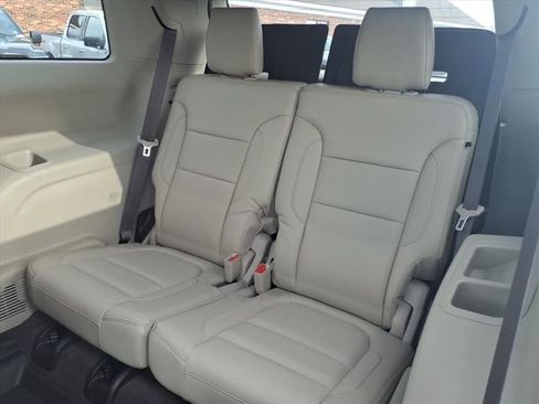 Used 2019 GMC Acadia Denali w/ Technology Package image 12