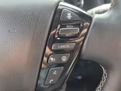 Used 2023 INFINITI QX80 Premium Select w/ All-Season Package AWD/4WD image 29