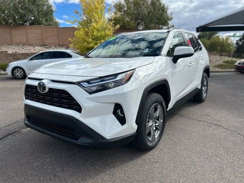Used 2025 Toyota RAV4 XLE image 4