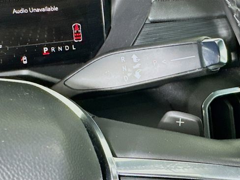 Used 2025 GMC Acadia Elevation image 25