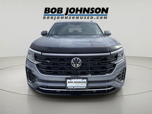 Used 2024 Volkswagen Atlas Cross Sport SEL R-Line image 2