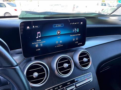Used 2022 Mercedes-Benz GLC 300 image 22