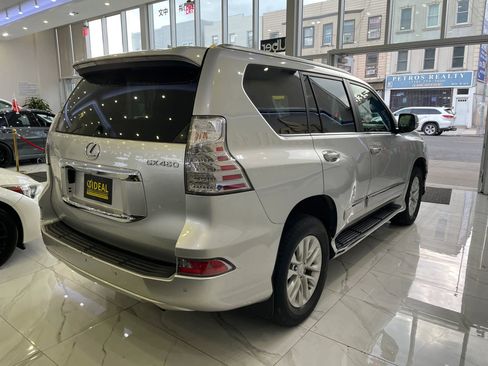 Used 2015 Lexus GX 460 w/ Premium Package image 6