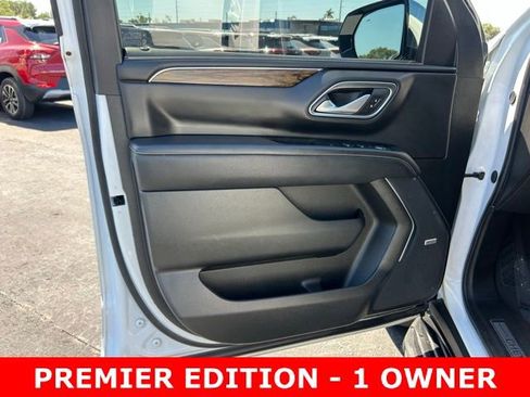 Used 2024 Chevrolet Tahoe Premier w/ Advanced Technology Package image 12