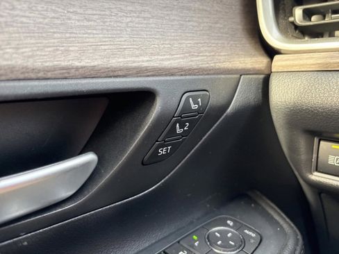 Used 2024 Toyota Grand Highlander Limited image 24