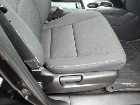 Used 2019 Honda Passport Sport image 18