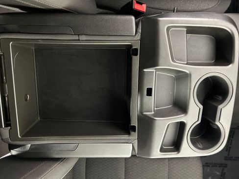 Used 2025 Chevrolet Silverado 1500 LT image 17