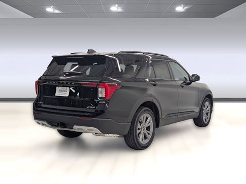 New 2026 Ford Explorer Active w/ Active Comfort Package image 7