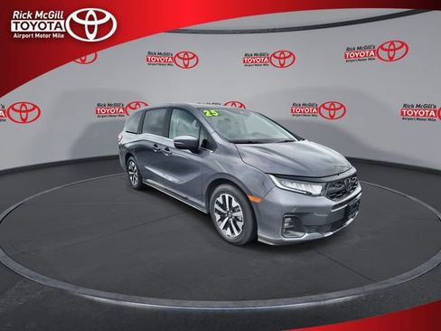 Used 2025 Honda Odyssey EX-L image 2