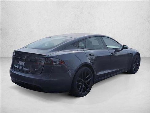 Used 2021 Tesla Model S Plaid image 5