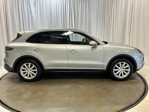 Certified 2020 Porsche Cayenne AWD/4WD image 31