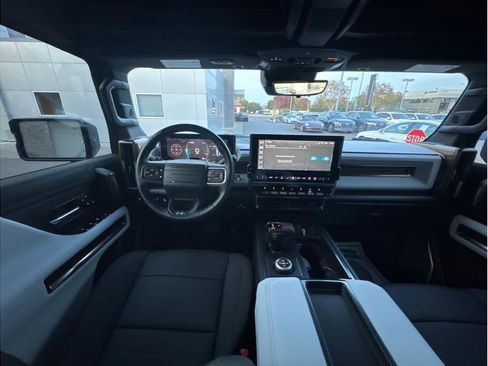 Used 2024 GMC Hummer EV 2X w/ Extreme Off-Road Package image 15