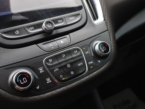 Used 2020 Chevrolet Malibu LT FWD image 27