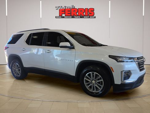 Used 2023 Chevrolet Traverse LT FWD image 3