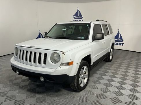 Used 2015 Jeep Patriot Limited w/ Sun/Sound Group image 3