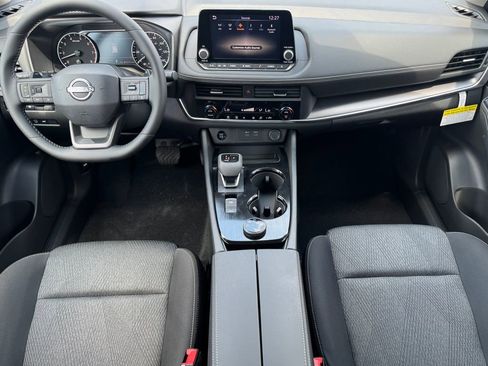 Certified 2026 Nissan Rogue SV AWD/4WD image 7