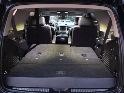 Used 2020 GMC Yukon Denali w/ Denali Premium Package image 21