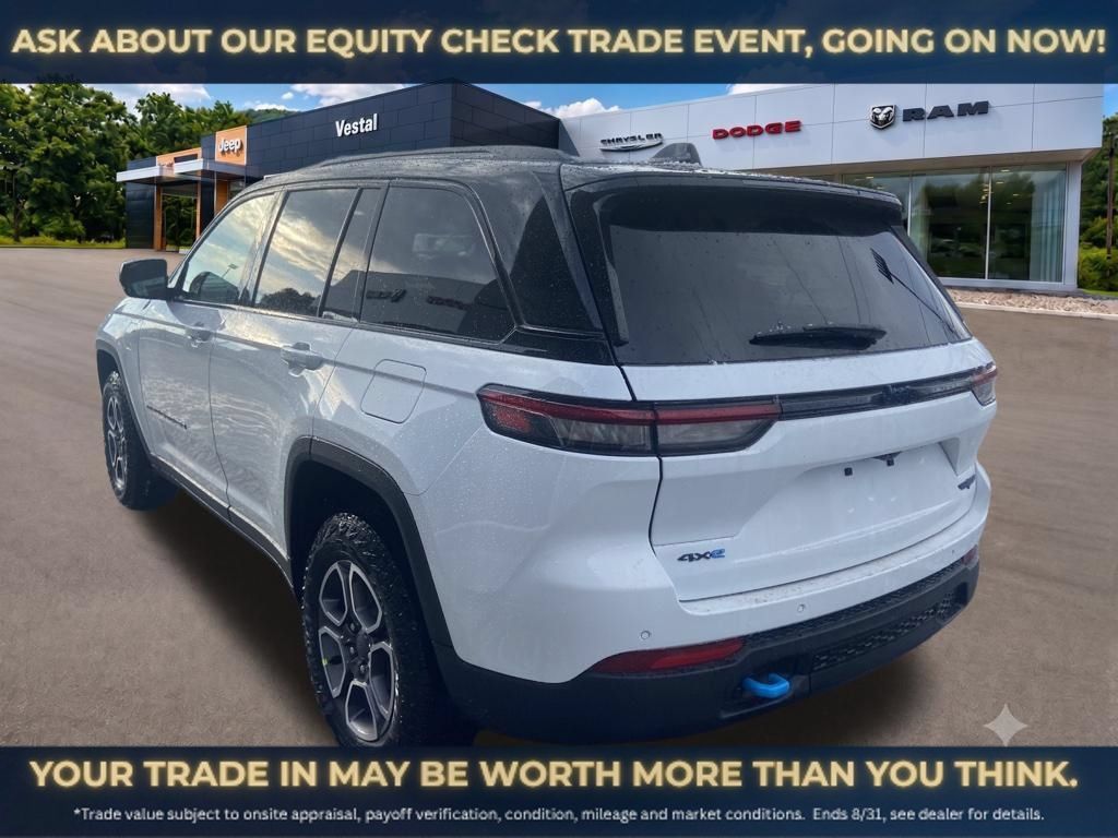 New 2023 Jeep Grand Cherokee Trailhawk AWD/4WD image 8