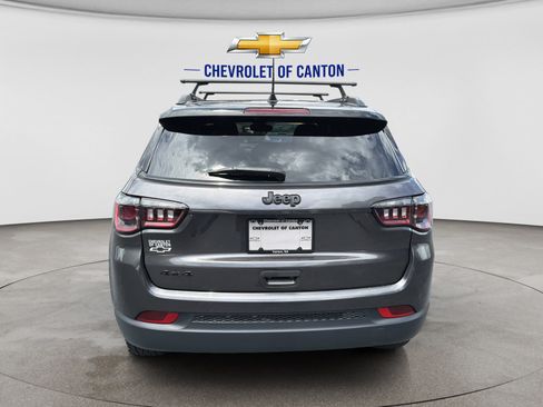 Used 2023 Jeep Compass Latitude AWD/4WD image 6