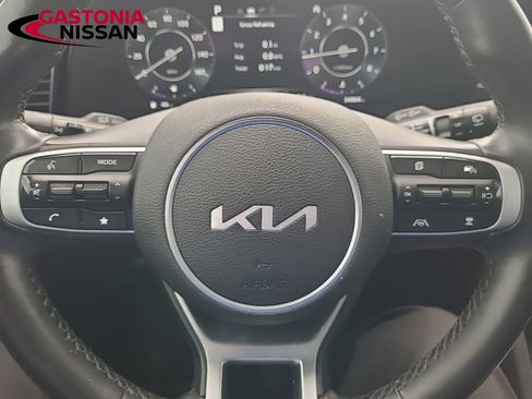 Used 2023 Kia Sportage SX image 37