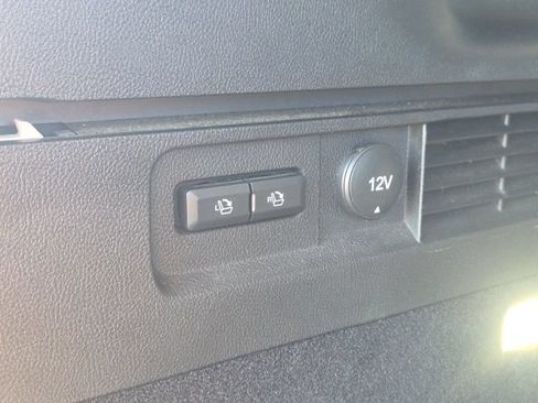 Used 2023 Lincoln Nautilus Reserve AWD/4WD image 13