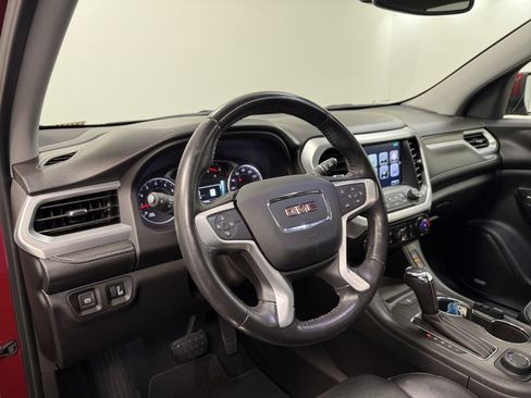 Used 2019 GMC Acadia SLT image 14