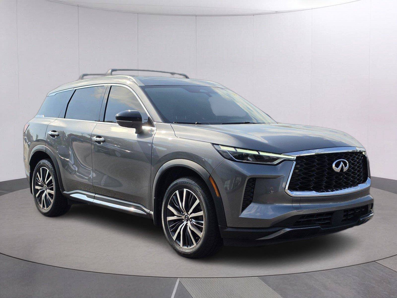 Used 2023 INFINITI QX60 Sensory w/ Vision Package FWD image 7