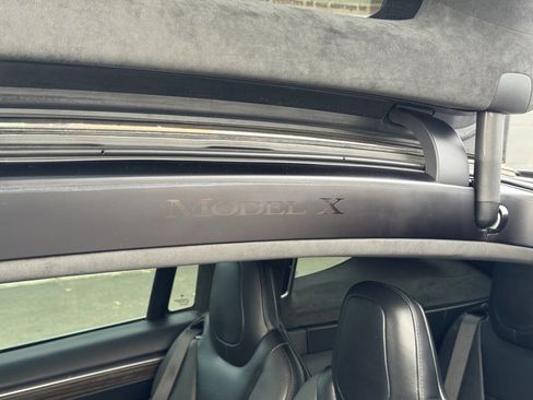 Used 2016 Tesla Model X P90D image 29