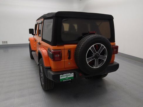 Used 2018 Jeep Wrangler Unlimited Sahara image 6