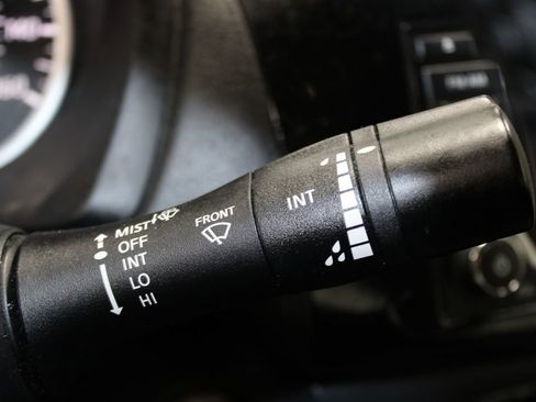 Used 2018 Nissan Sentra SV image 17