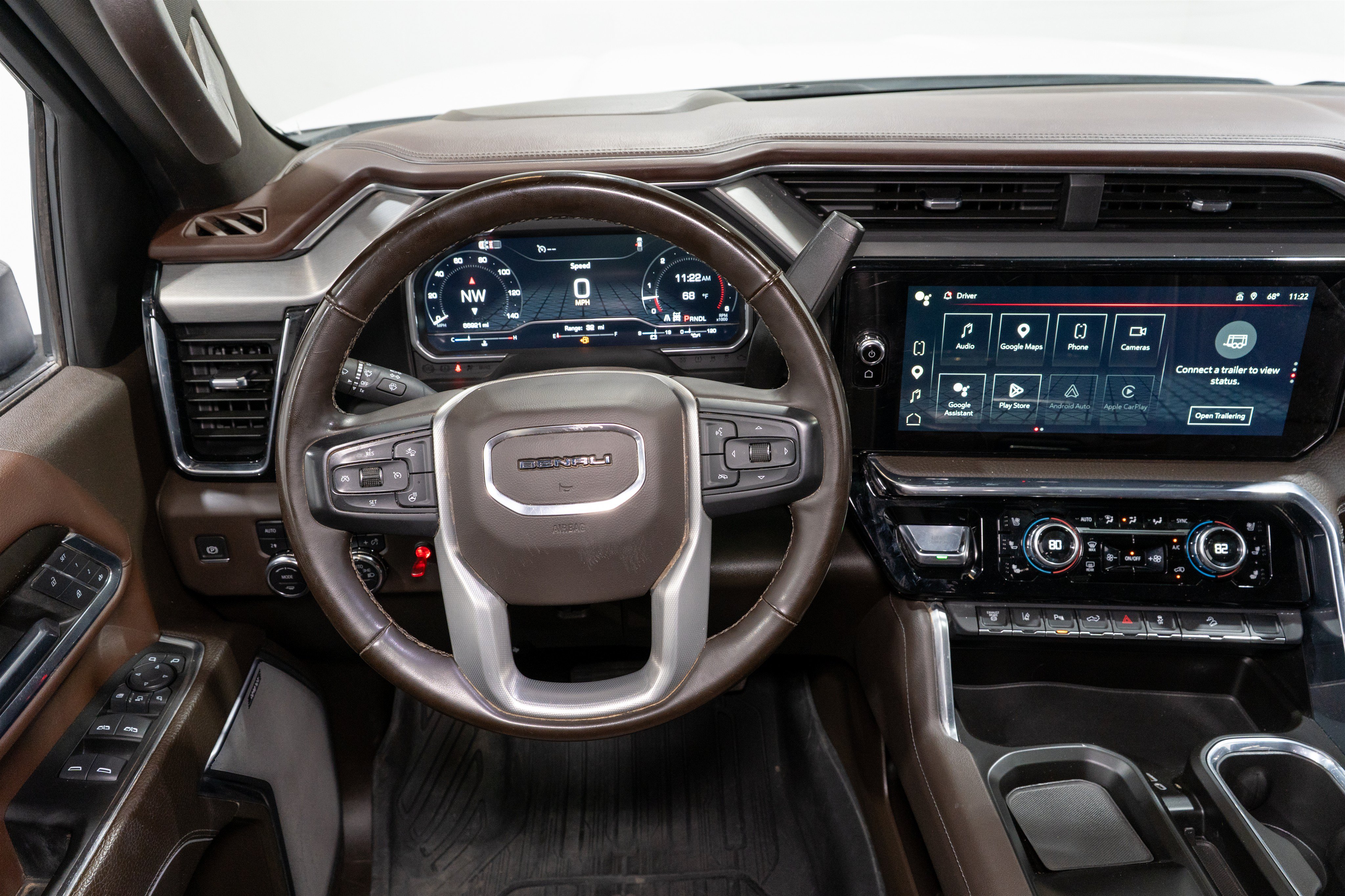 Used 2024 GMC Sierra 3500 Denali AWD/4WD image 13