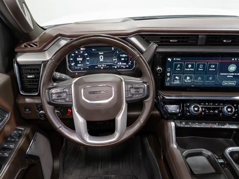 Used 2024 GMC Sierra 3500 Denali AWD/4WD image 13