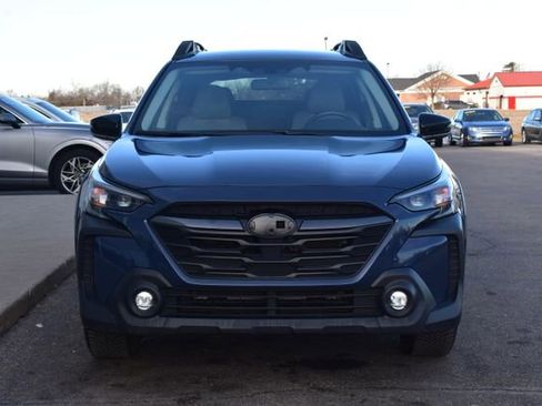 Used 2023 Subaru Outback Premium image 8