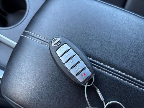 Used 2025 Nissan Altima 2.5 SV FWD image 21