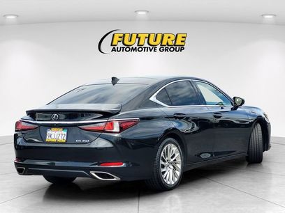 Used 2021 Lexus ES 350 w/ Accessory Package
