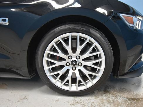Used 2017 Ford Mustang GT Premium w/ GT Performance Package RWD image 35
