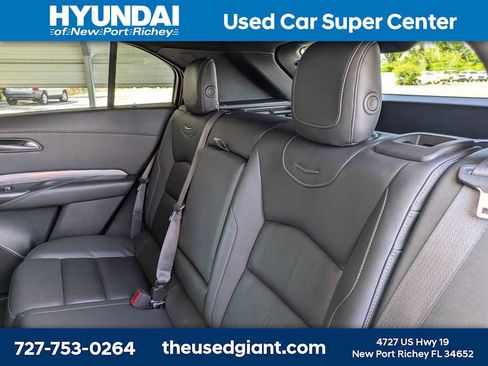 Used 2024 Cadillac XT4 Premium Luxury FWD image 16