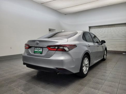 Used 2024 Toyota Camry LE image 9