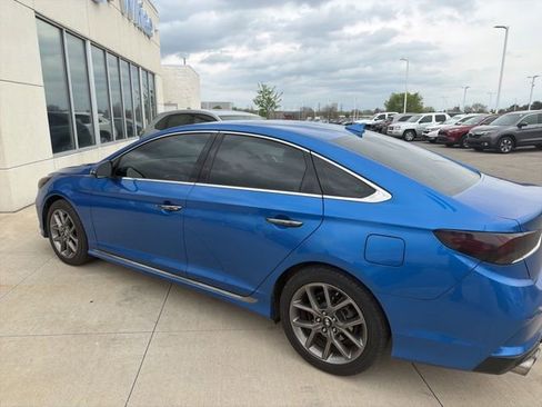 Used 2018 Hyundai Sonata Limited image 2