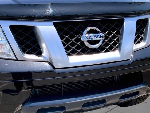 Used 2018 Nissan Frontier PRO-4X w/ Pro-4x Luxury Package AWD/4WD image 29