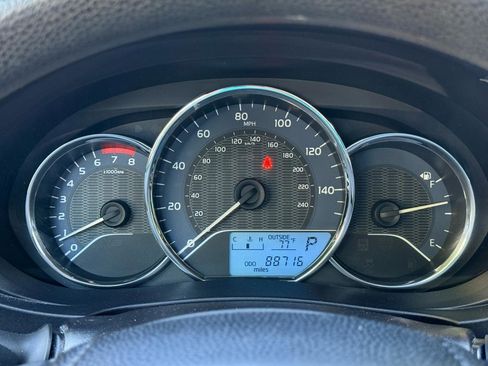 Used 2016 Toyota Corolla LE FWD image 17