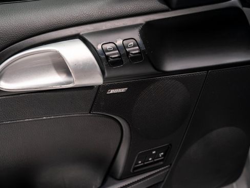 Used 2006 Porsche Cayman S image 22