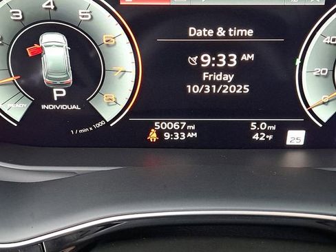 Used 2021 Audi Q7 3.0T Prestige image 10