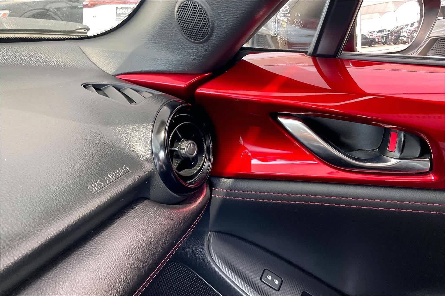 Used 2018 MAZDA MX-5 Miata RF Club w/ Brembo/BBS Package RWD image 34