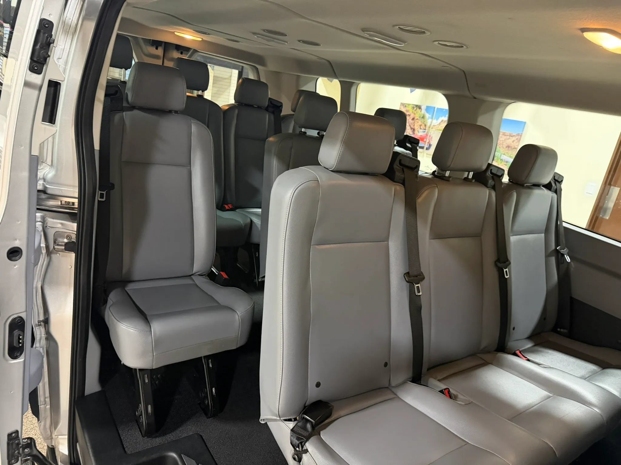 Used 2018 Ford Transit 350 XL RWD image 30