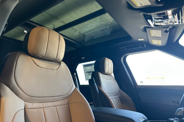 New 2026 Land Rover Range Rover Sport Dynamic SE AWD/4WD image 16