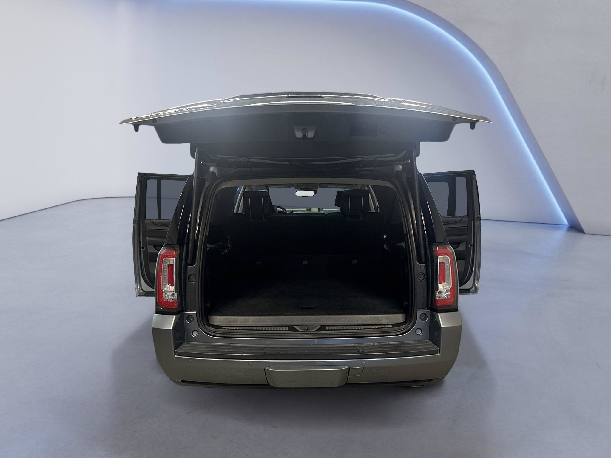 Used 2018 GMC Yukon XL SLT w/ Premium Edition AWD/4WD image 13