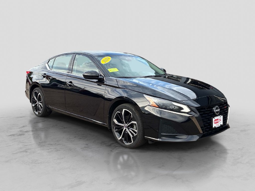 Certified 2024 Nissan Altima 2.5 SR AWD/4WD image 3